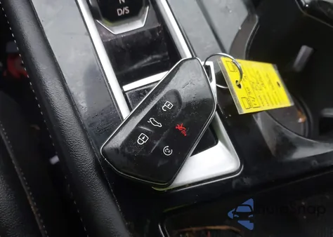 2024 Volkswagen Atlas 2.0T Se W/Technology from USA, damaged, VIN 1V2HR2CA7RC593228